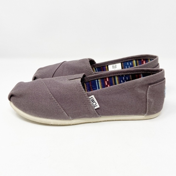 TOMS | Classic Canvas Slip Ons in Ash Grey - Picture 5 of 14